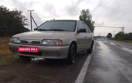 Nissan Primera II рестайлинг, 1994 год, 185 000 рублей, 2 фотография