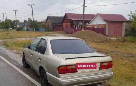 Nissan Primera II рестайлинг, 1994 год, 185 000 рублей, 4 фотография