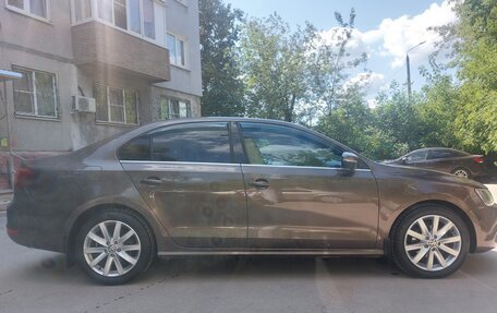 Volkswagen Jetta VI, 2011 год, 1 120 000 рублей, 4 фотография