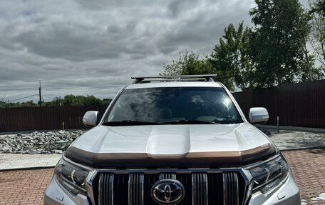 Toyota Land Cruiser Prado 150 рестайлинг 2, 2019 год, 6 100 000 рублей, 2 фотография