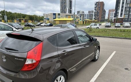 Hyundai Solaris II рестайлинг, 2015 год, 1 300 000 рублей, 2 фотография