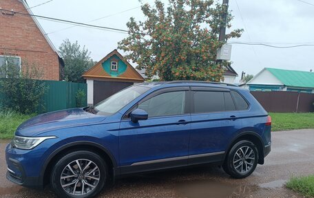 Volkswagen Tiguan II, 2021 год, 3 550 000 рублей, 2 фотография