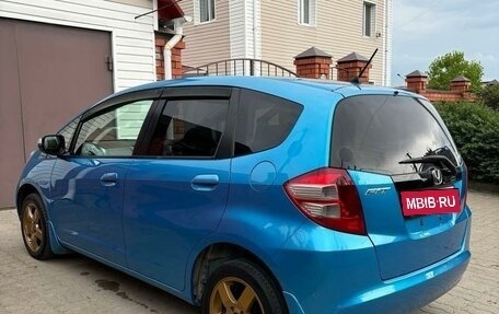 Honda Fit III, 2010 год, 790 000 рублей, 7 фотография