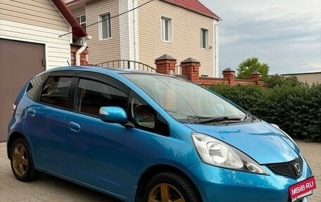 Honda Fit III, 2010 год, 790 000 рублей, 4 фотография