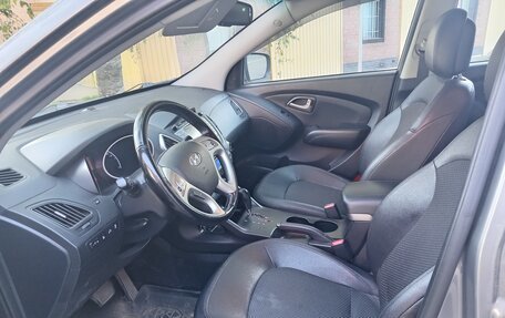 Hyundai ix35 I рестайлинг, 2013 год, 1 500 000 рублей, 8 фотография