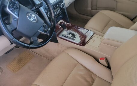 Toyota Camry, 2014 год, 2 100 000 рублей, 8 фотография