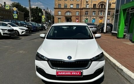 Skoda Rapid II, 2020 год, 1 999 000 рублей, 2 фотография