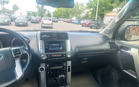 Toyota Land Cruiser Prado 150 рестайлинг 2, 2012 год, 2 900 000 рублей, 9 фотография