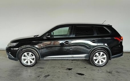 Mitsubishi Outlander III рестайлинг 3, 2015 год, 2 060 000 рублей, 6 фотография