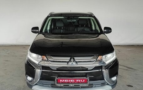 Mitsubishi Outlander III рестайлинг 3, 2015 год, 2 060 000 рублей, 2 фотография