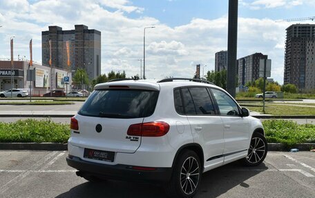 Volkswagen Tiguan I, 2011 год, 1 040 700 рублей, 2 фотография