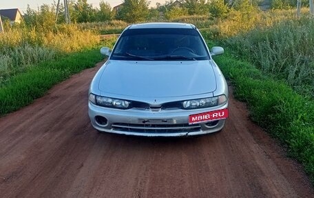 Mitsubishi Galant VIII, 1993 год, 164 000 рублей, 1 фотография