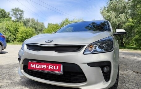 KIA Rio IV, 2019 год, 1 550 000 рублей, 2 фотография