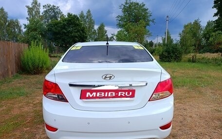 Hyundai Solaris II рестайлинг, 2013 год, 890 000 рублей, 1 фотография