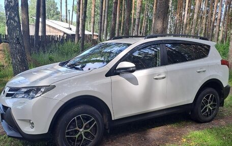 Toyota RAV4, 2013 год, 2 050 000 рублей, 3 фотография