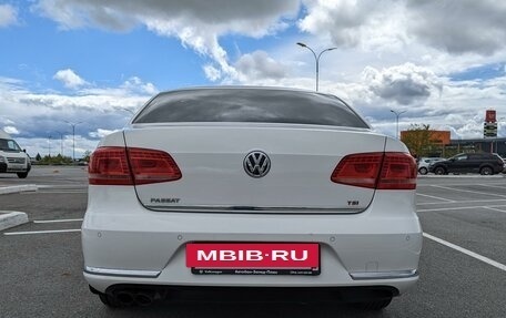 Volkswagen Passat B7, 2011 год, 1 600 000 рублей, 4 фотография