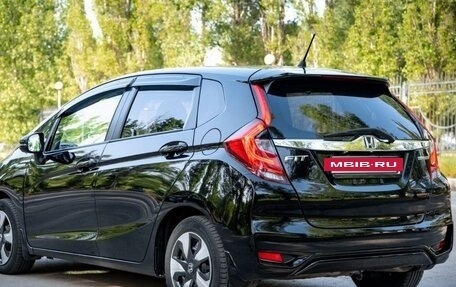 Honda Fit III, 2018 год, 1 380 000 рублей, 6 фотография