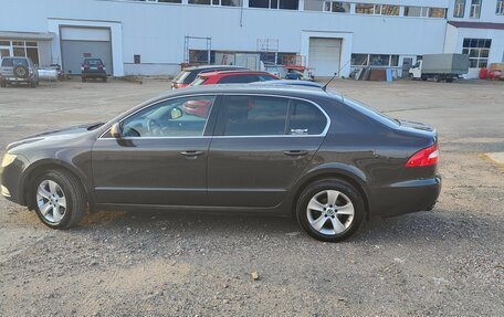 Skoda Superb III рестайлинг, 2009 год, 930 000 рублей, 6 фотография