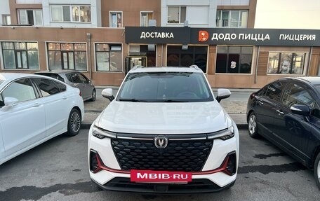 Changan CS35PLUS, 2023 год, 2 300 000 рублей, 2 фотография