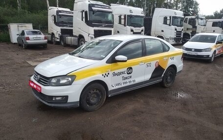 Volkswagen Polo VI (EU Market), 2018 год, 800 000 рублей, 1 фотография