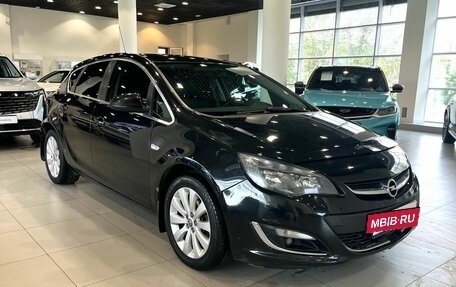 Opel Astra J, 2014 год, 860 000 рублей, 3 фотография