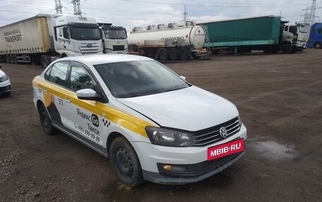 Volkswagen Polo VI (EU Market), 2018 год, 800 000 рублей, 3 фотография