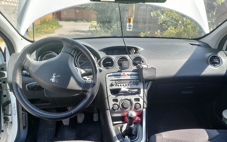 Peugeot 308 II, 2009 год, 550 000 рублей, 10 фотография