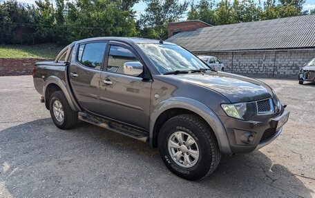 Mitsubishi L200 IV рестайлинг, 2013 год, 1 650 000 рублей, 3 фотография