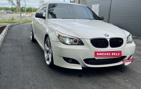 BMW 5 серия, 2007 год, 1 300 000 рублей, 3 фотография