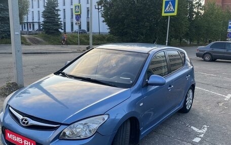 Hyundai i30 I, 2011 год, 700 000 рублей, 1 фотография