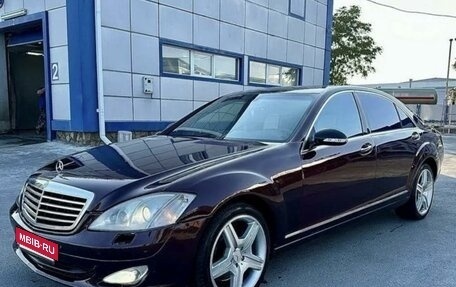 Mercedes-Benz S-Класс, 2006 год, 990 000 рублей, 1 фотография