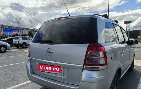 Opel Zafira B, 2013 год, 800 000 рублей, 3 фотография