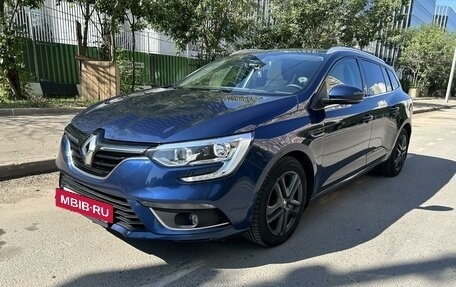 Renault Megane IV, 2018 год, 1 570 000 рублей, 2 фотография