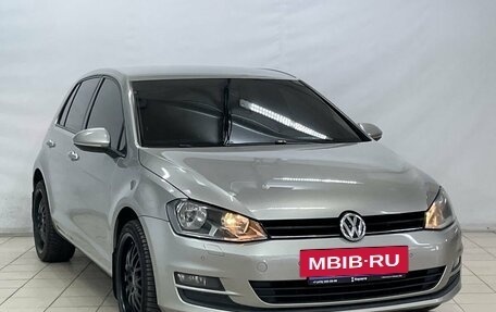 Volkswagen Golf VII, 2013 год, 1 299 900 рублей, 2 фотография