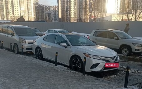 Toyota Camry, 2020 год, 3 200 000 рублей, 6 фотография