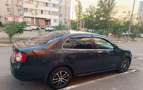 Volkswagen Jetta VI, 2009 год, 770 000 рублей, 5 фотография