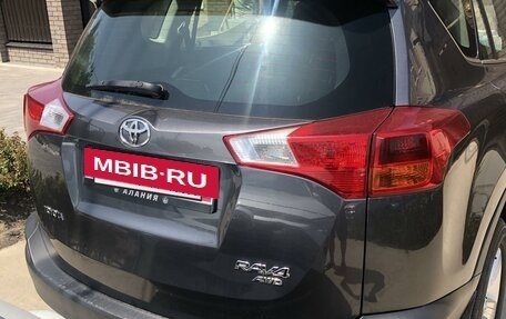 Toyota RAV4, 2014 год, 2 050 000 рублей, 5 фотография