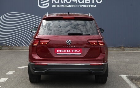 Volkswagen Tiguan II, 2021 год, 2 990 000 рублей, 4 фотография