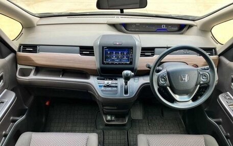 Honda Freed II, 2020 год, 1 580 000 рублей, 11 фотография