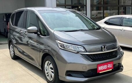 Honda Freed II, 2020 год, 1 580 000 рублей, 2 фотография