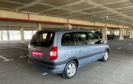 Opel Zafira A рестайлинг, 2004 год, 520 000 рублей, 4 фотография