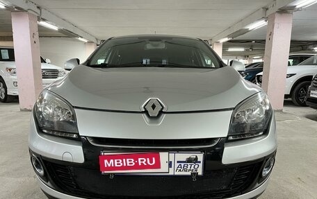 Renault Megane III, 2013 год, 925 000 рублей, 2 фотография