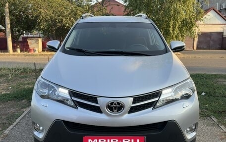 Toyota RAV4, 2014 год, 3 000 000 рублей, 2 фотография