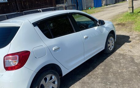 Renault Sandero II рестайлинг, 2015 год, 890 000 рублей, 4 фотография