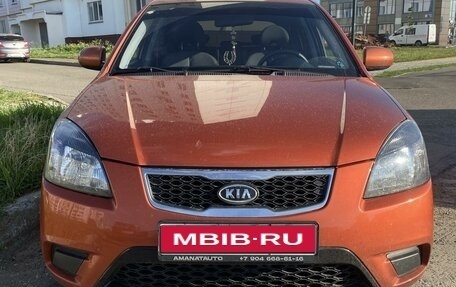 KIA Rio II, 2010 год, 820 000 рублей, 1 фотография