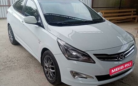 Hyundai Solaris II рестайлинг, 2016 год, 1 277 000 рублей, 3 фотография