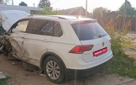 Volkswagen Tiguan II, 2017 год, 1 000 000 рублей, 3 фотография