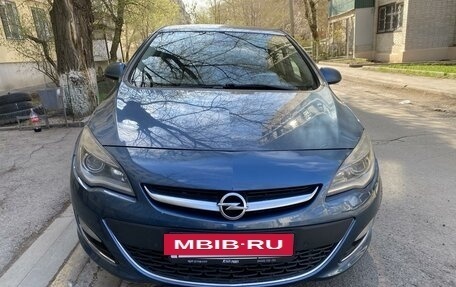 Opel Astra J, 2013 год, 1 050 000 рублей, 2 фотография