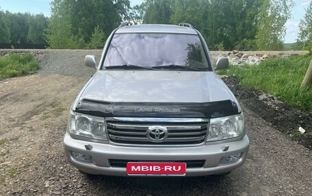 Toyota Land Cruiser 100 рестайлинг 2, 2003 год, 1 950 000 рублей, 1 фотография