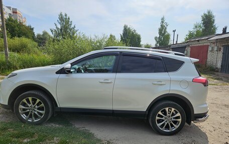 Toyota RAV4, 2017 год, 2 930 000 рублей, 4 фотография